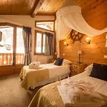 Et Au Coin Du Feu Chilly Powder Hotel 4*
