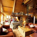 Et Au Coin Du Feu Chilly Powder Hotel 4*