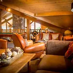 Et Au Coin Du Feu Chilly Powder Hotel 4*
