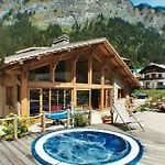 Et Au Coin Du Feu Chilly Powder Hotel Morzine
