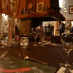 Et Au Coin Du Feu Chilly Powder Hotel Morzine