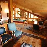 Et Au Coin Du Feu Chilly Powder Hotel 4*